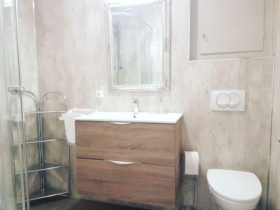 Akureyri Central Rooms מראה חיצוני תמונה